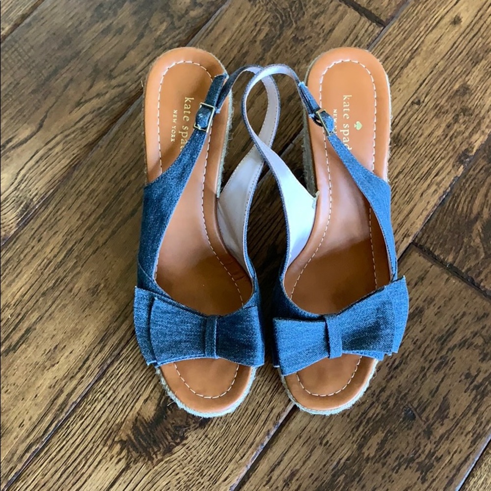 Like new sling back wedges
